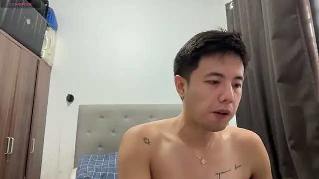 Addictiveboi online show from June 4, 3:23 am