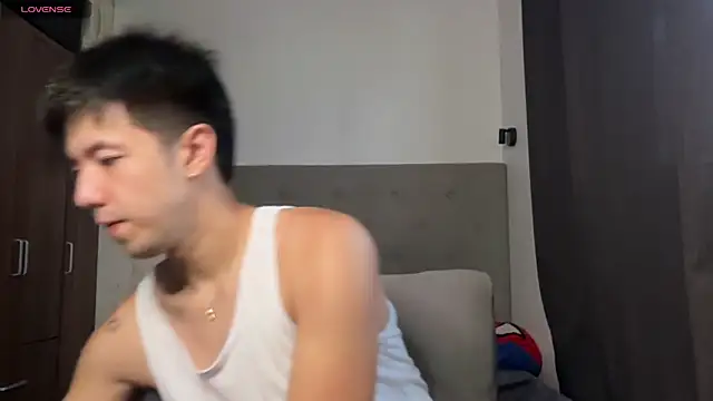 Addictiveboi online show from June 9, 4:13 am