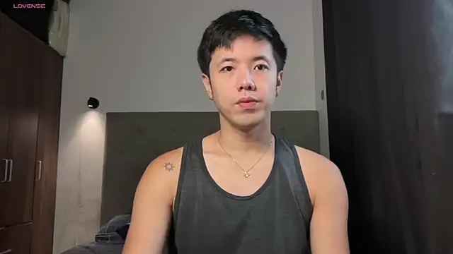 Addictiveboi online show from June 19, 1:32 am