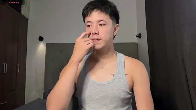 Addictiveboi online show from June 25, 3:28 am