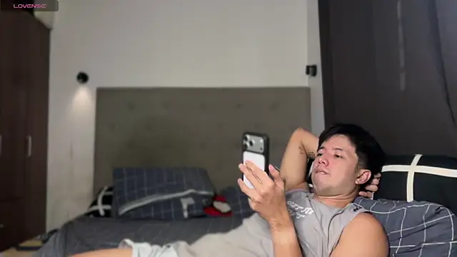 Addictiveboi online show from July 8, 6:07 am