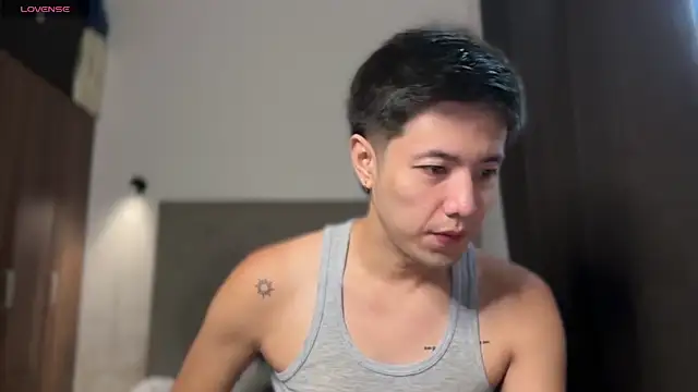 Addictiveboi online show from August 5, 2:14 am