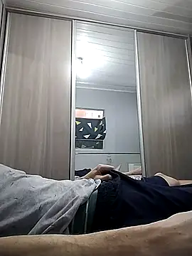 Snapshot of 12dery chatting on October 12, 7:24 pm 12dery online show from October 12, 7:24 pm