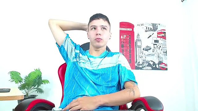 Snapshot of Cumandres18 chatting on September 30, 2:00 pm Cumandres18 online show from September 30, 2:00 pm