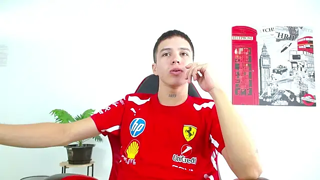 Snapshot of Cumandres18 chatting on November 8, 2:06 pm Cumandres18 online show from November 8, 2:06 pm