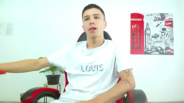 Snapshot of Cumandres18 chatting on November 21, 2:16 pm Cumandres18 online show from November 21, 2:16 pm