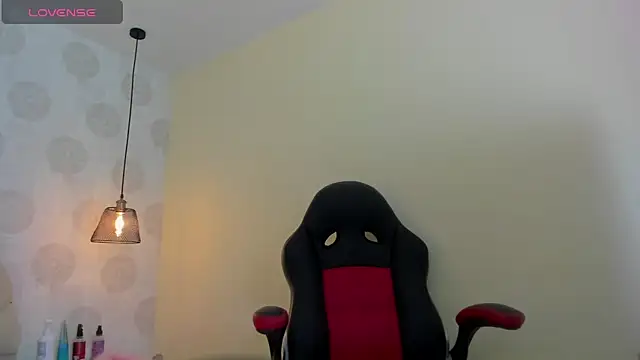 GIANAMILLER6 online show from November 12, 12:27 pm