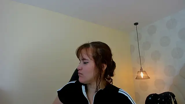 GIANAMILLER6 online show from July 13, 12:08 pm