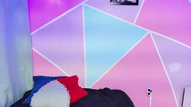 Snapshot of catalina_santana20 chatting on May 6, 4:01 pm catalina santana20 online show from May 6, 4:01 pm