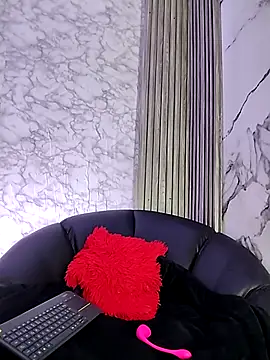 Snapshot of catalina_santana20 chatting on July 12, 2:19 pm catalina santana20 online show from July 12, 2:19 pm