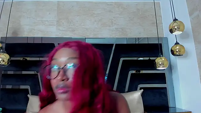 Snapshot of YallianaBrooks chatting on May 5, 12:24 pm YallianaBrooks online show from May 5, 12:24 pm