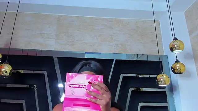 Snapshot of YallianaBrooks chatting on June 14, 11:56 am YallianaBrooks online show from June 14, 11:56 am