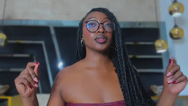 Snapshot of YallianaBrooks chatting on July 28, 3:21 pm YallianaBrooks online show from July 28, 3:21 pm