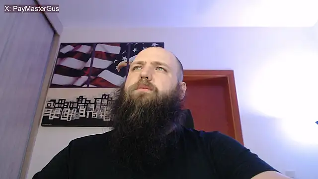 Snapshot of PayMasterGus chatting on September 17, 10:11 pm PayMasterGus online show from September 17, 10:11 pm