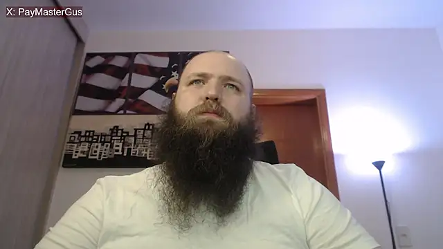 Snapshot of PayMasterGus chatting on October 11, 2:22 am PayMasterGus online show from October 11, 2:22 am