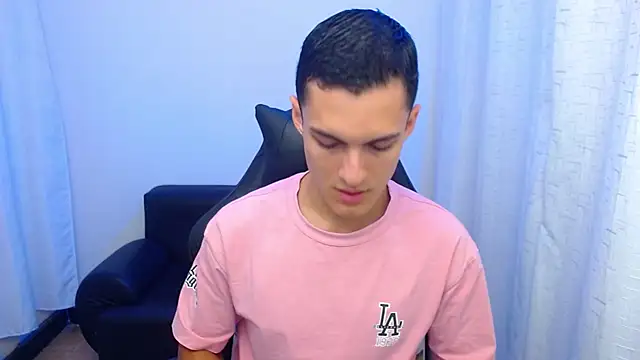 Matiius18 online show from March 7, 2:03 pm