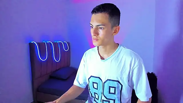 Matiius18 online show from June 26, 3:05 pm
