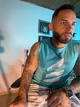 Snapshot of mason_fit chatting on October 8, 4:37 pm mason fit online show from October 8, 4:37 pm