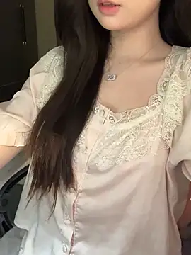 Snapshot of Nana_kute20 chatting on June 19, 5:28 pm Nana kute20 online show from June 19, 5:28 pm