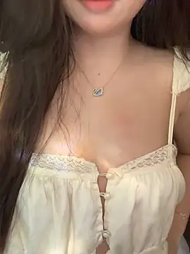Snapshot of Nana_kute20 chatting on July 24, 4:49 pm Nana kute20 online show from July 24, 4:49 pm