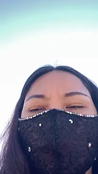 Snapshot of zhizhinaigai chatting on November 25, 2:11 am zhizhinaigai online show from November 25, 2:11 am