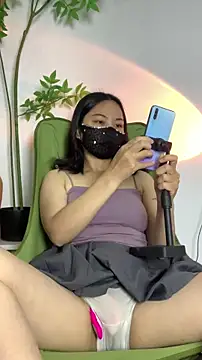 Snapshot of zhizhinaigai chatting on November 28, 4:04 am zhizhinaigai online show from November 28, 4:04 am