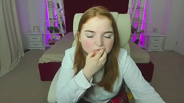 KattyRose8 online show from April 28, 5:34 am