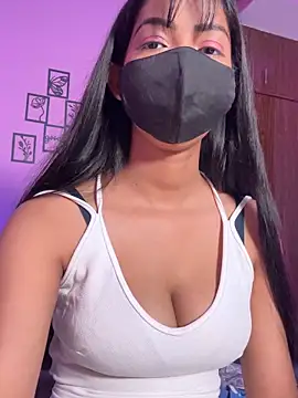 Neha18 online show from February 10, 12:20 pm