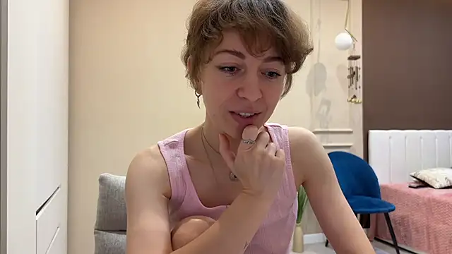 daniellia  online show from November 2, 9:22 am