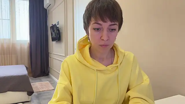 daniellia  online show from January 13, 9:36 am