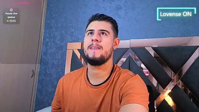 Snapshot of ryan_evanss chatting on October 30, 11:55 am ryan evanss online show from October 30, 11:55 am