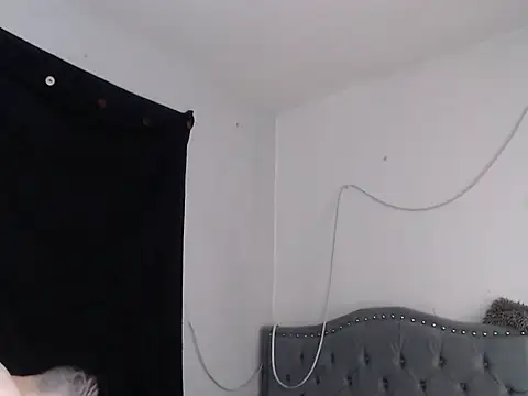 Snapshot of xalejo_max chatting on September 17, 2:41 pm xalejo max online show from September 17, 2:41 pm