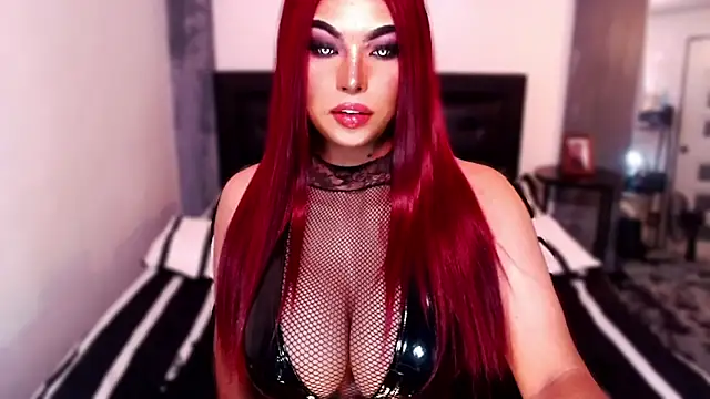 xTrixieMae online show from November 6, 6:14 am