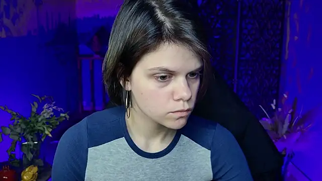 Snapshot of EllieMurler chatting on September 16, 9:10 am EllieMurler online show from September 16, 9:10 am