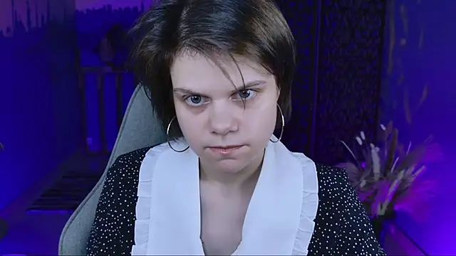 Snapshot of EllieMurler chatting on September 23, 9:12 am EllieMurler online show from September 23, 9:12 am