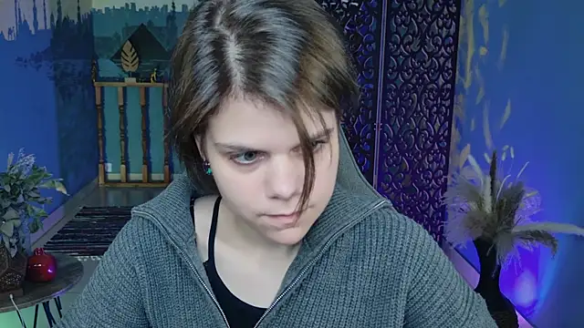 Snapshot of EllieMurler chatting on October 5, 9:07 am EllieMurler online show from October 5, 9:07 am