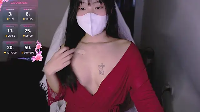 Phuong Bee online show from November 11, 1:33 pm