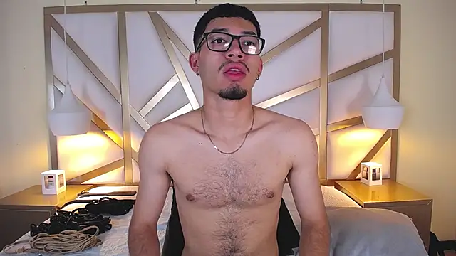 Snapshot of Jaxon_Carter chatting on September 15, 9:48 pm Jaxon Carter online show from September 15, 9:48 pm