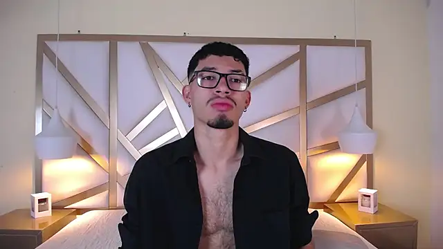 Snapshot of Jaxon_Carter chatting on October 18, 8:20 pm Jaxon Carter online show from October 18, 8:20 pm