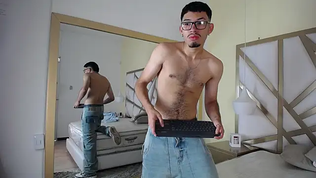 Snapshot of Jaxon_Carter chatting on October 19, 8:09 pm Jaxon Carter online show from October 19, 8:09 pm