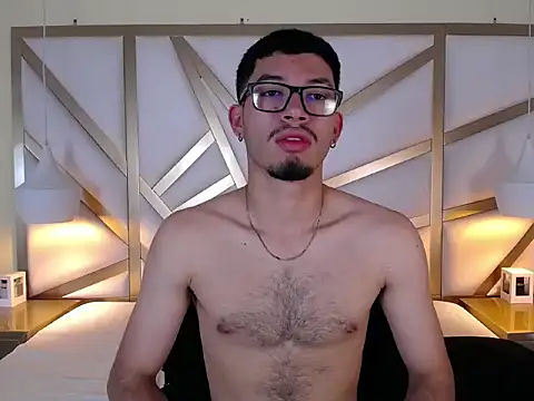 Snapshot of Jaxon_Carter chatting on October 25, 8:58 pm Jaxon Carter online show from October 25, 8:58 pm