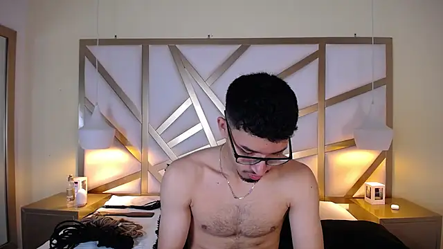 Snapshot of Jaxon_Carter chatting on November 15, 12:08 am Jaxon Carter online show from November 15, 12:08 am