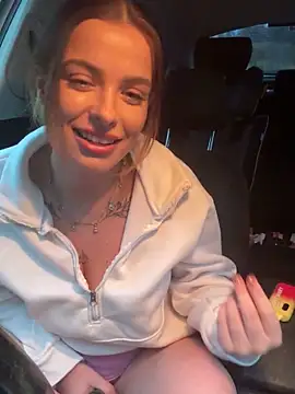 Snapshot of PiperPassionX chatting on October 10, 5:34 pm PiperPassionX online show from October 10, 5:34 pm