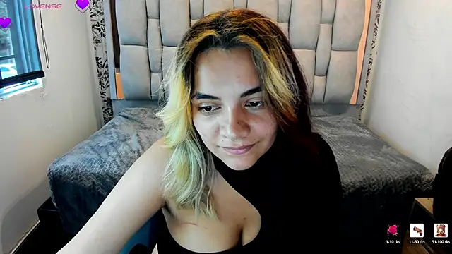 Kiara Cruz   online show from June 13, 7:56 pm