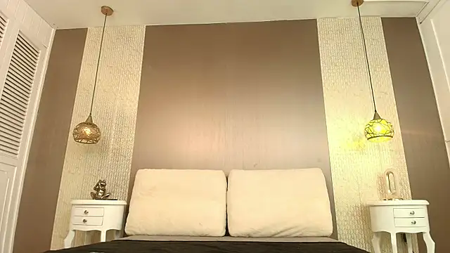 Tiifany Baker online show from February 20, 7:47 pm