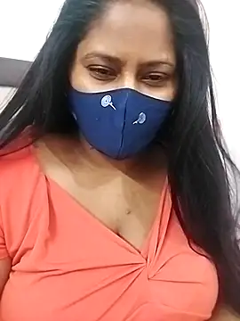 Snapshot of Shy_Peehu chatting on April 5, 8:39 pm Shy Peehu online show from April 5, 8:39 pm
