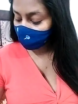 Snapshot of Shy_Peehu chatting on April 16, 9:39 pm Shy Peehu online show from April 16, 9:39 pm