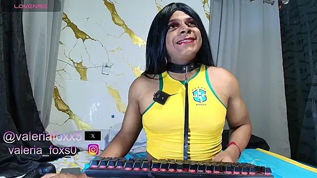 valeriafoxx3 online show from June 24, 11:15 pm