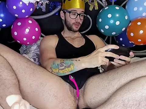 Snapshot of Vangelsing_ chatting on November 13, 5:23 pm Vangelsing online show from November 13, 5:23 pm