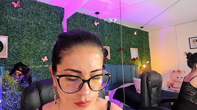 Linagh  online show from January 8, 11:56 am